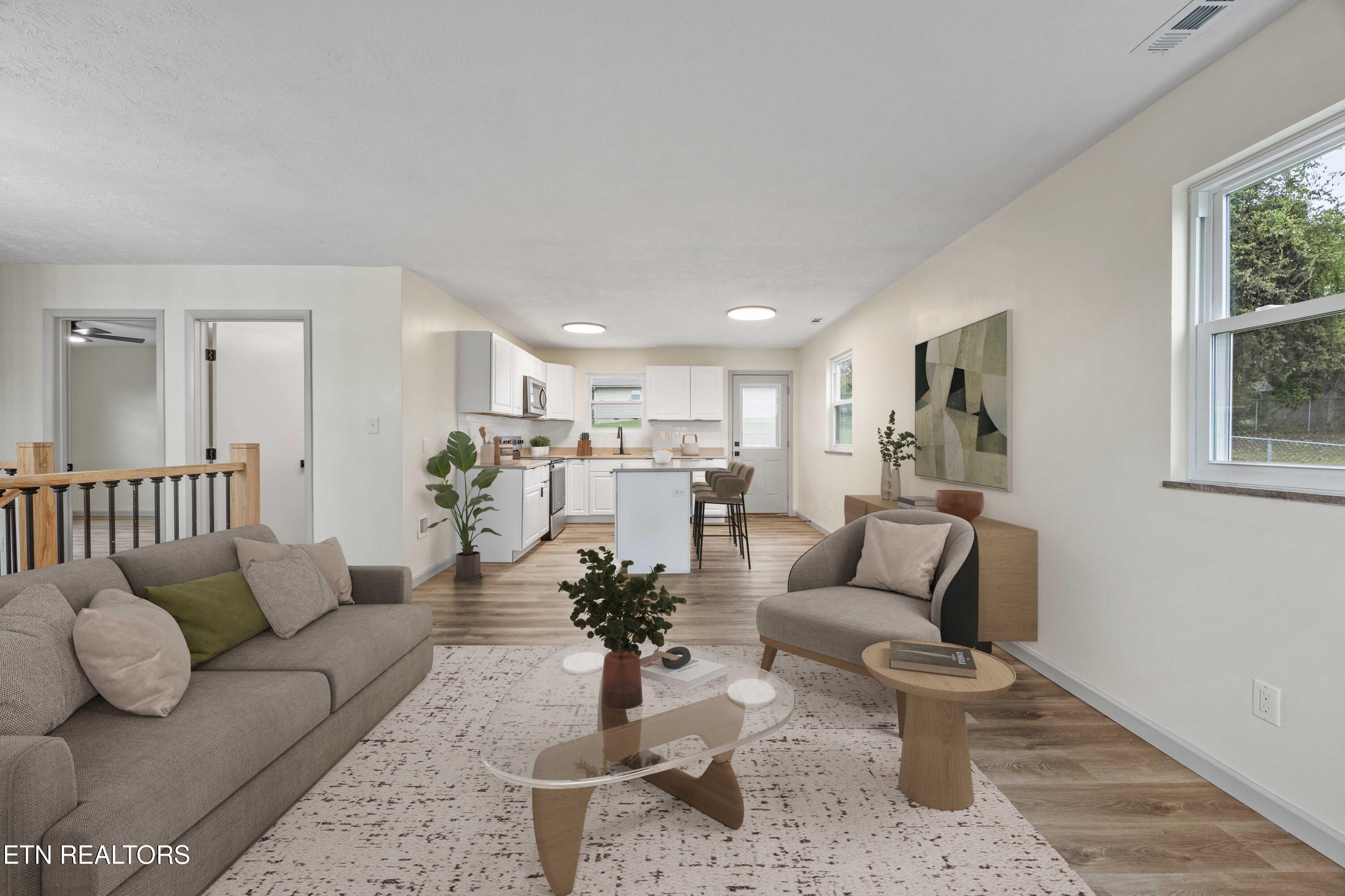 2145 Highland Road Maryville, TN 37801 - Photo 11 of 24 Living Room/Kitchen