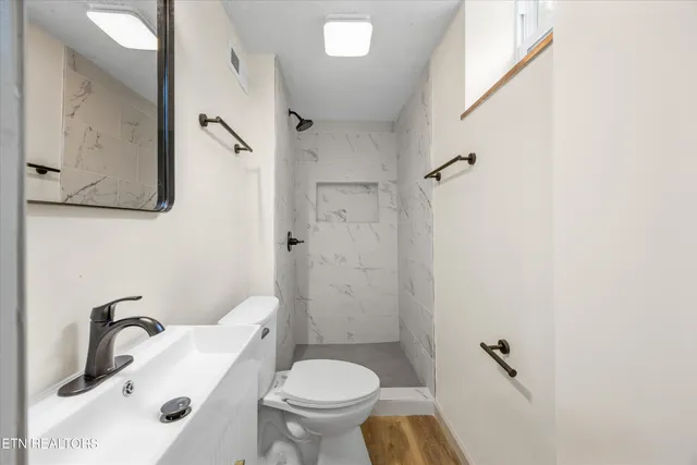 $360,000 | 2145 Highland Road, Maryville, TN 37801