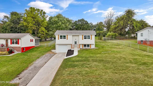 $360,000 | 2145 Highland Road, Maryville, TN 37801