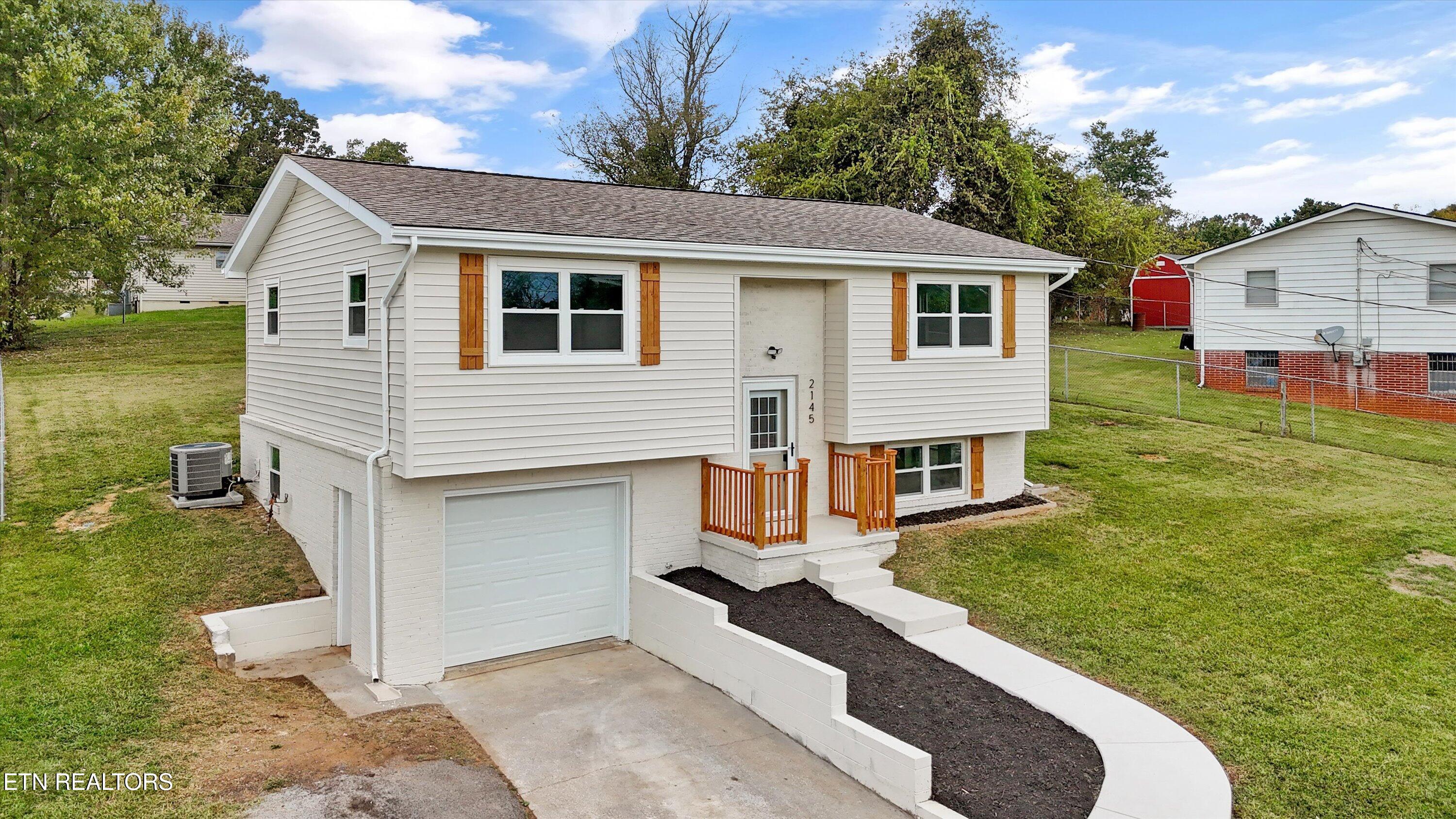 2145 Highland Road Maryville, TN 37801 - Photo 2 of 24 Front