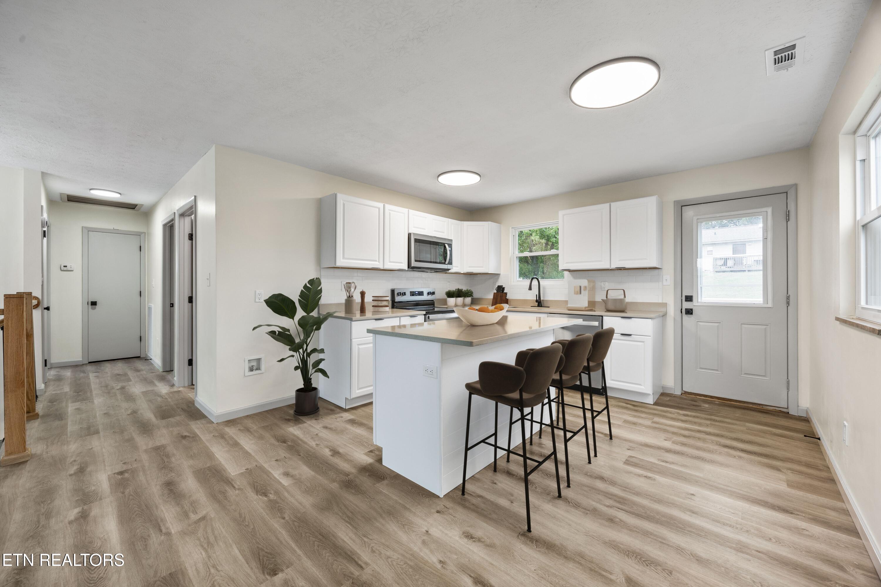 2145 Highland Road Maryville, TN 37801 - Photo 5 of 24 Kitchen