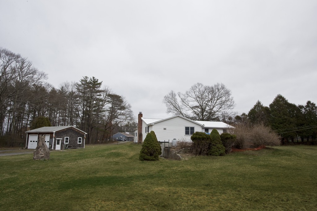 49 County Road Freetown, MA 02717 - Photo 4 of 25
