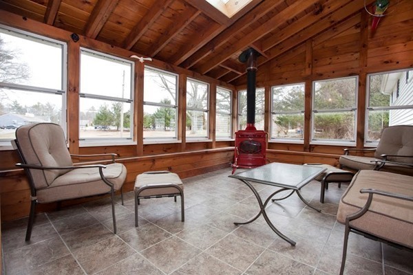 49 County Road Freetown, MA 02717 - Photo 7 of 25