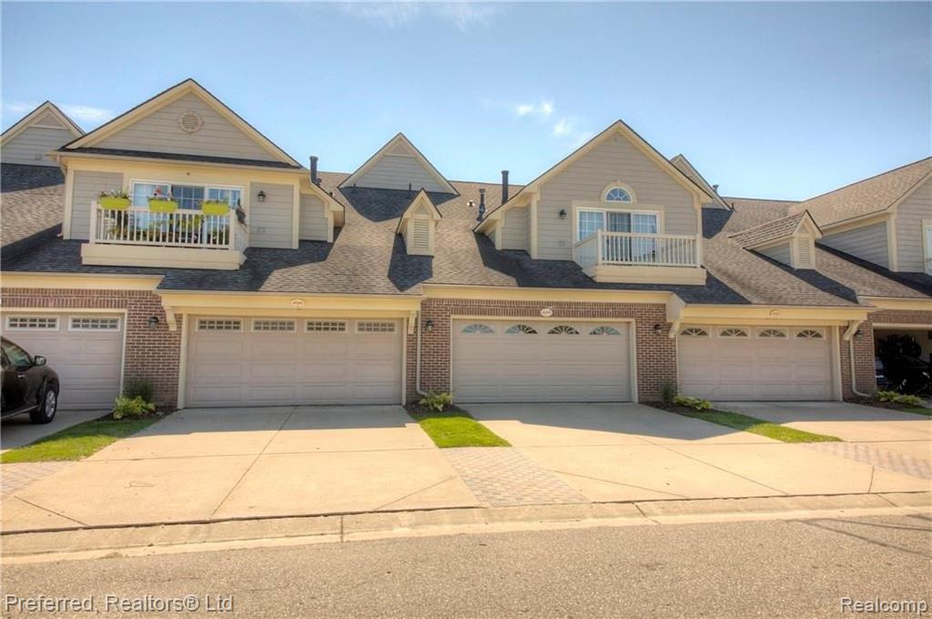 45459 North Stonewood Road Canton, MI 48187 - Photo 3 of 30