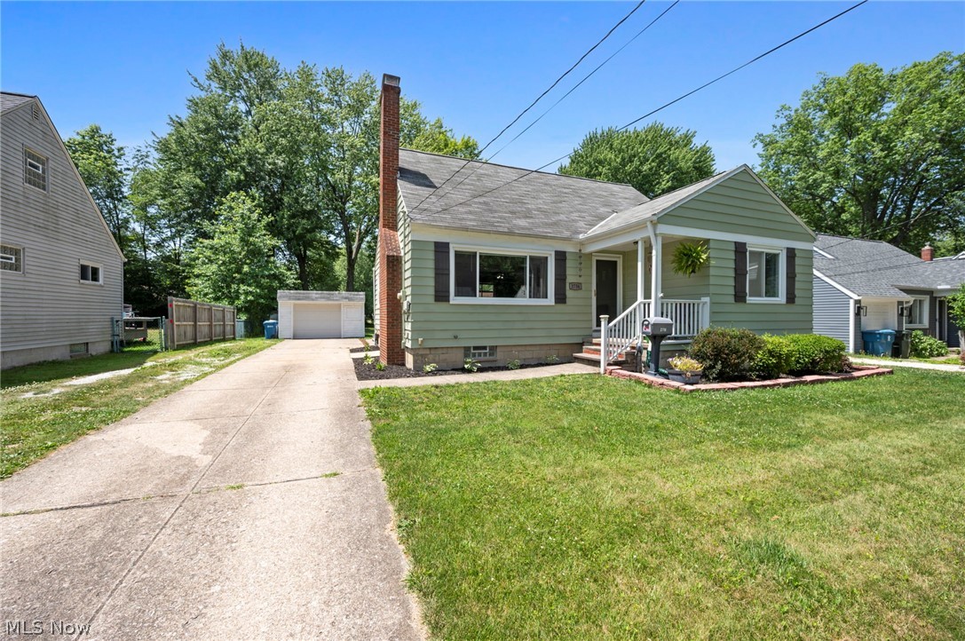 3756 Walter Road North Olmsted, OH 44070 - Photo 2 of 41