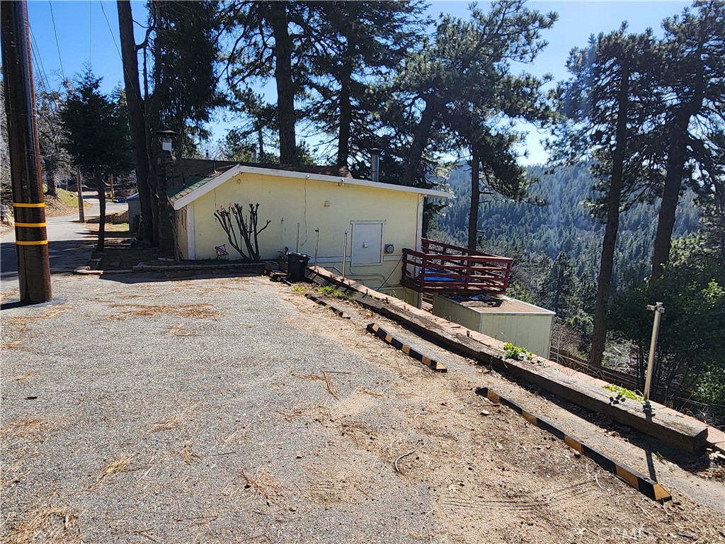 21657 Vista Road Cedarpines Park, CA 92322 - Photo 27 of 39 a view of a large building