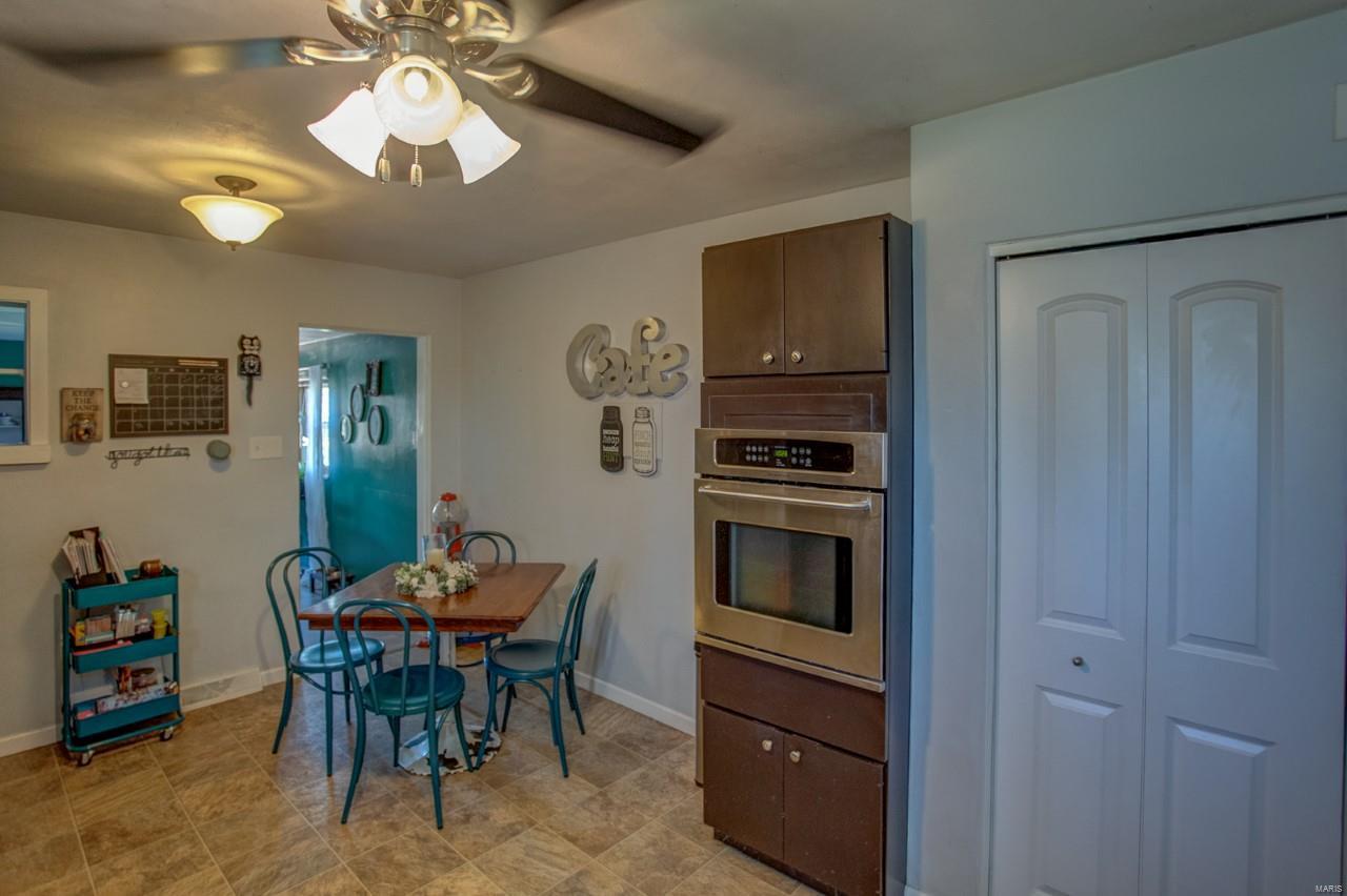 818 South Rapp Avenue Columbia, IL 62236 - Photo 14 of 44 Gallery Image 14