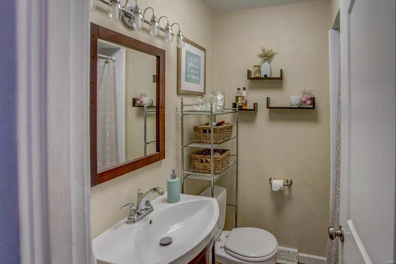 818 South Rapp Avenue Columbia, IL 62236 - Photo 22 of 44 Gallery Image 22