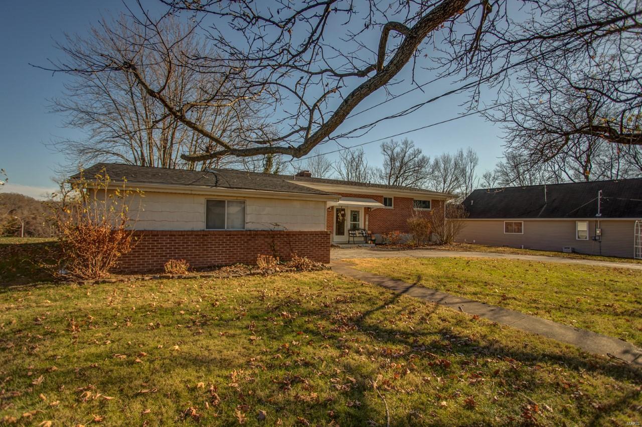 818 South Rapp Avenue Columbia, IL 62236 - Photo 39 of 44 Gallery Image 39