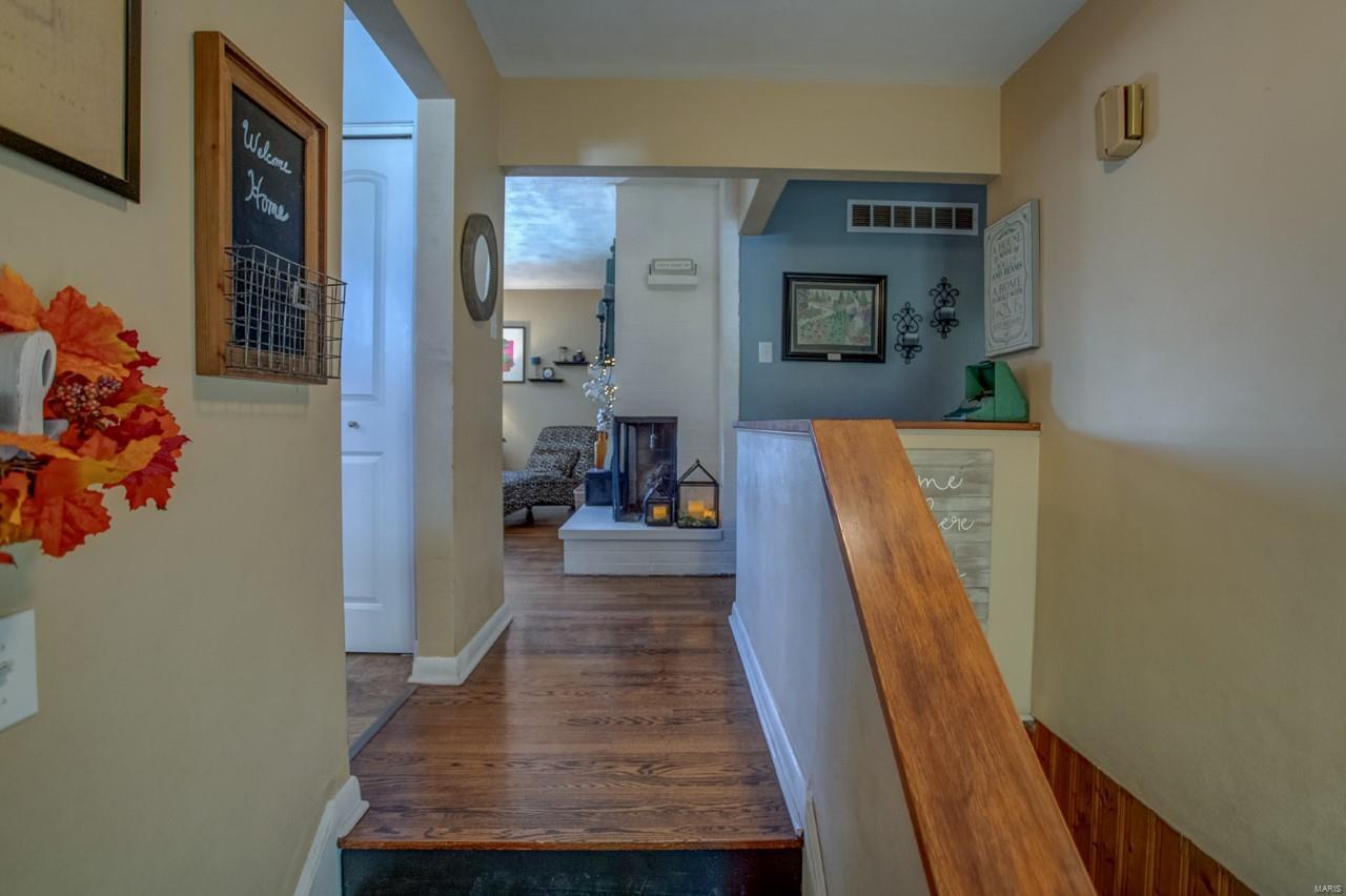 818 South Rapp Avenue Columbia, IL 62236 - Photo 5 of 44 Gallery Image 5