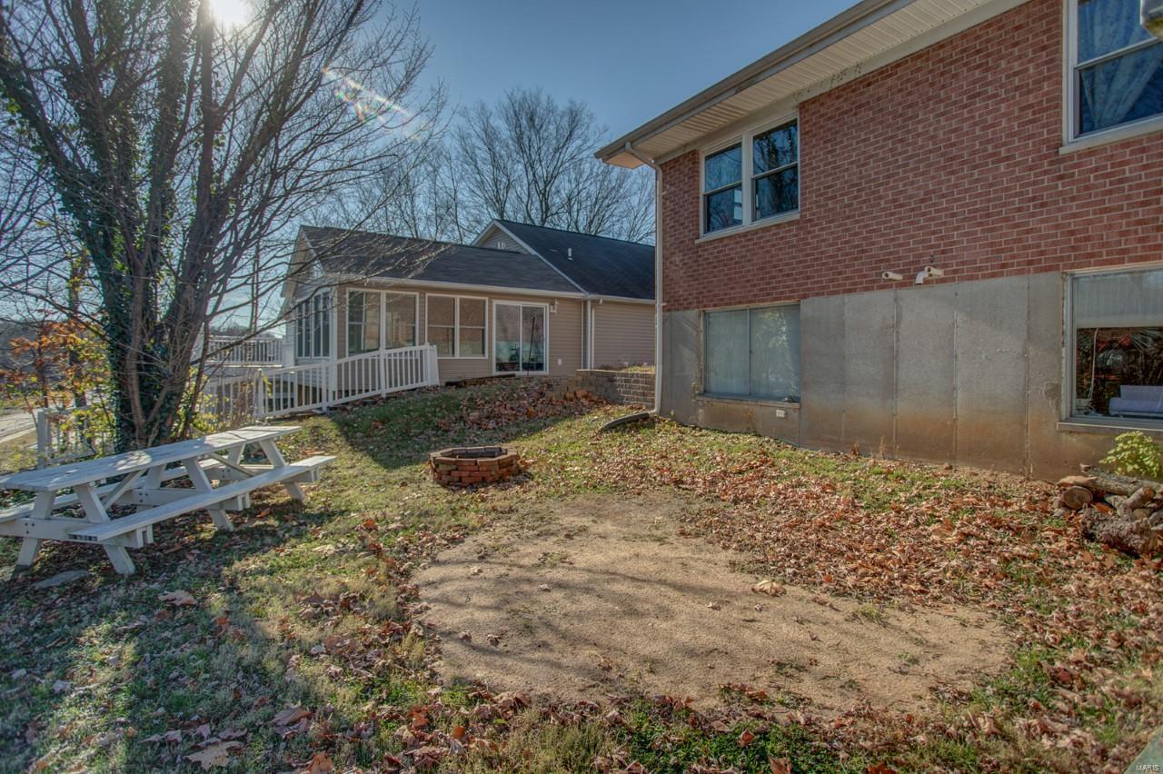 818 South Rapp Avenue Columbia, IL 62236 - Photo 41 of 44 Gallery Image 41