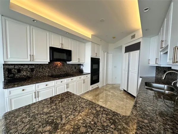 $8,000 | 6051 North Ocean Drive, Unit 704, Hollywood, FL 33019