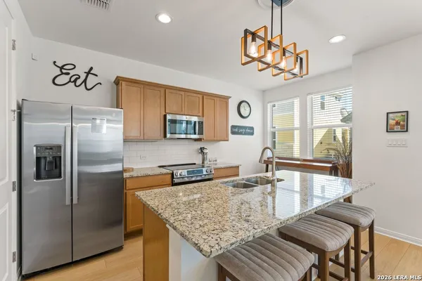 $2,800 | 2119 Hofstaat, New Braunfels, TX 78130