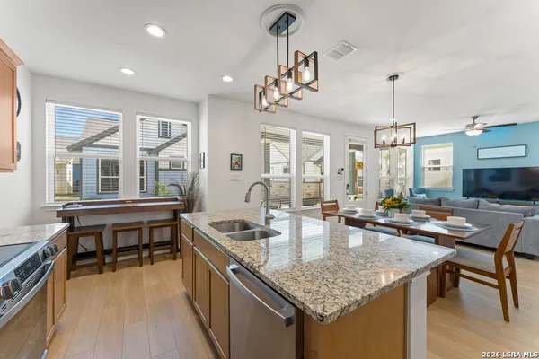 $2,800 | 2119 Hofstaat, New Braunfels, TX 78130