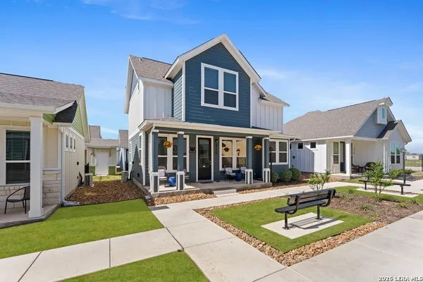 $2,800 | 2119 Hofstaat, New Braunfels, TX 78130