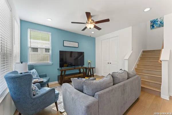 $2,800 | 2119 Hofstaat, New Braunfels, TX 78130