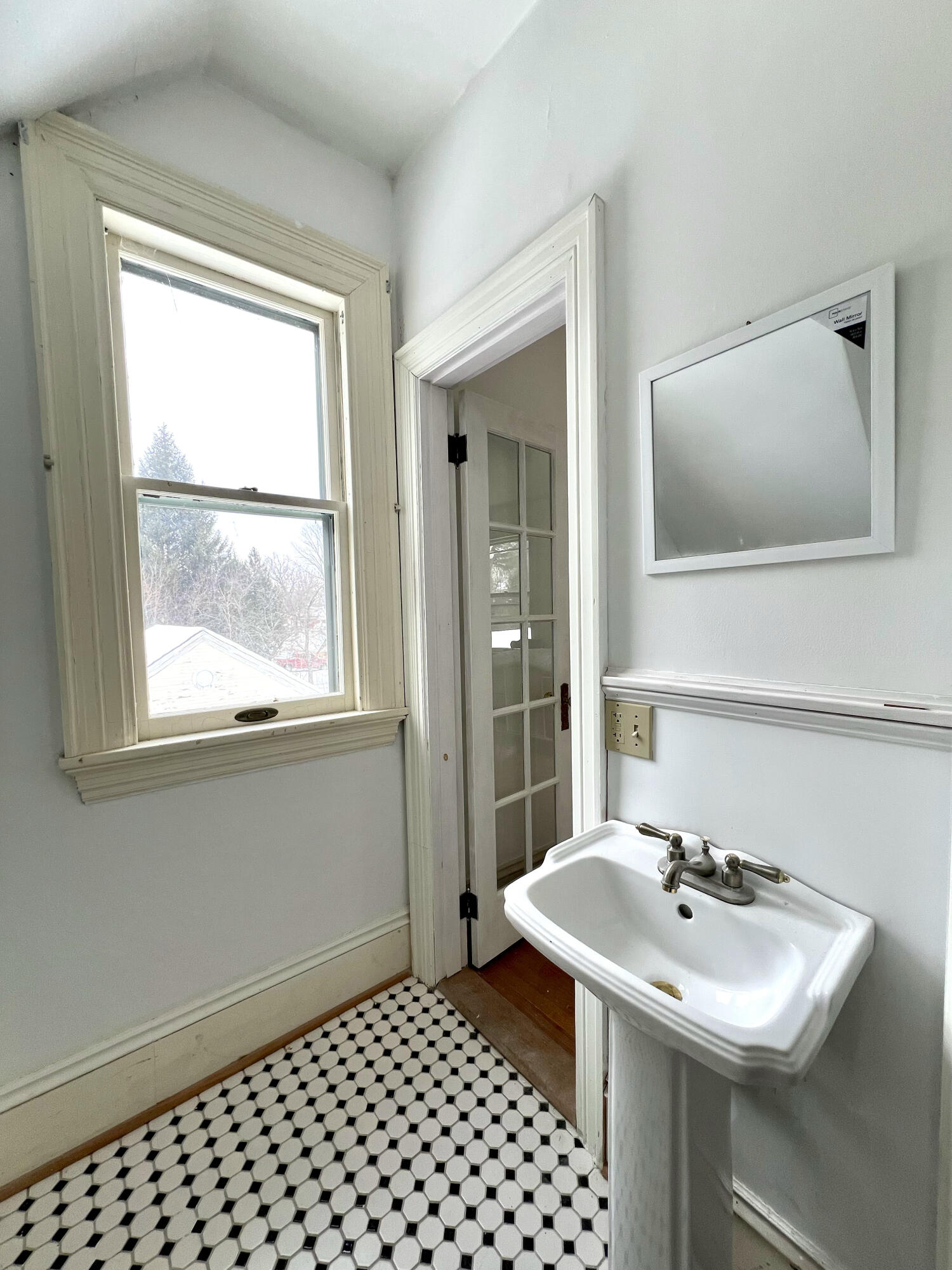 405 Pine Street Rumford, ME 04276 - Photo 62 of 79 IMG_0986