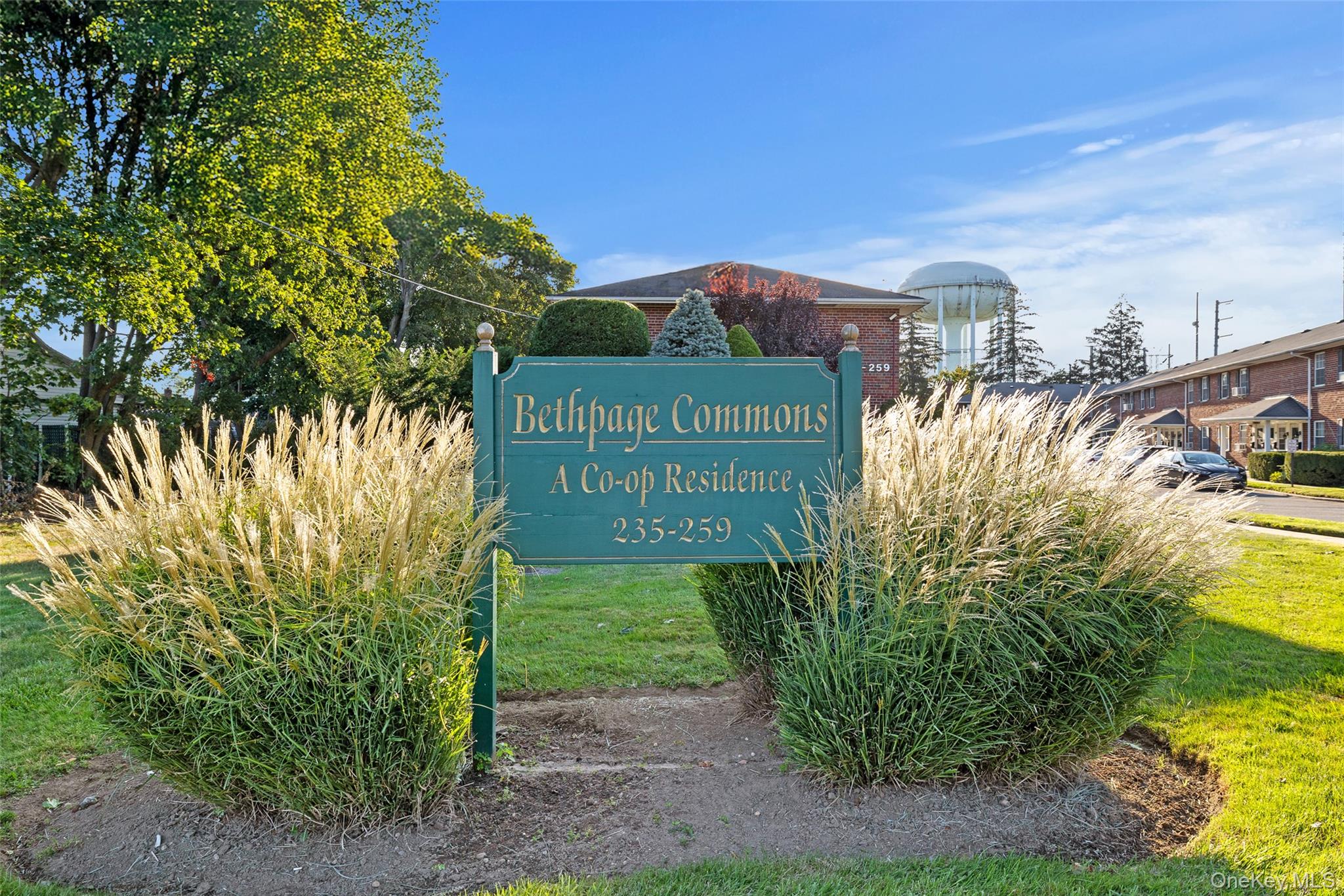 253 Hicksville Road, Unit 2K Bethpage, NY 11714 - Photo 1 of 1