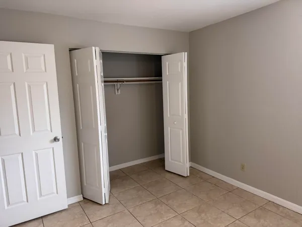 $1,950 | 125 Southeast Millwood Terrace, Stuart, FL 34997