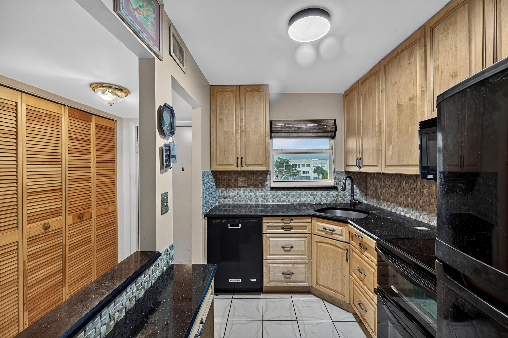 2900 North Pine Island Road, Unit 312 Sunrise, FL 33322 - Photo 8 of 24 Photo 8