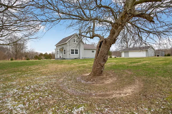 $250,000 | 2001 Jefferson Road, Clarklake, MI 49234
