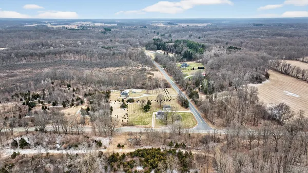 $250,000 | 2001 Jefferson Road, Clarklake, MI 49234