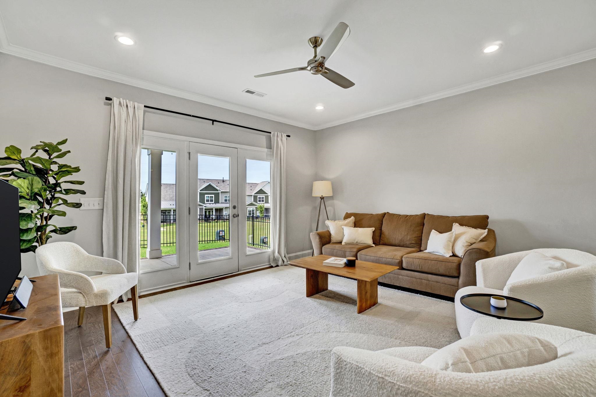 9 Hensley Road Greenville, SC 29607 - Photo 3 of 22
