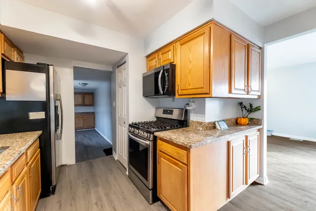 $250,000 | 1044 Samson Drive, University Park, IL 60484