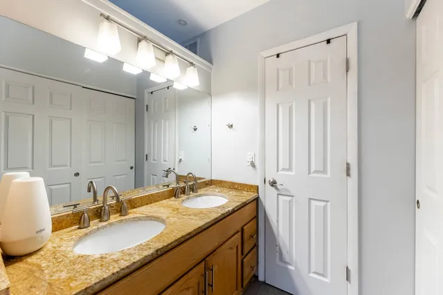 $250,000 | 1044 Samson Drive, University Park, IL 60484