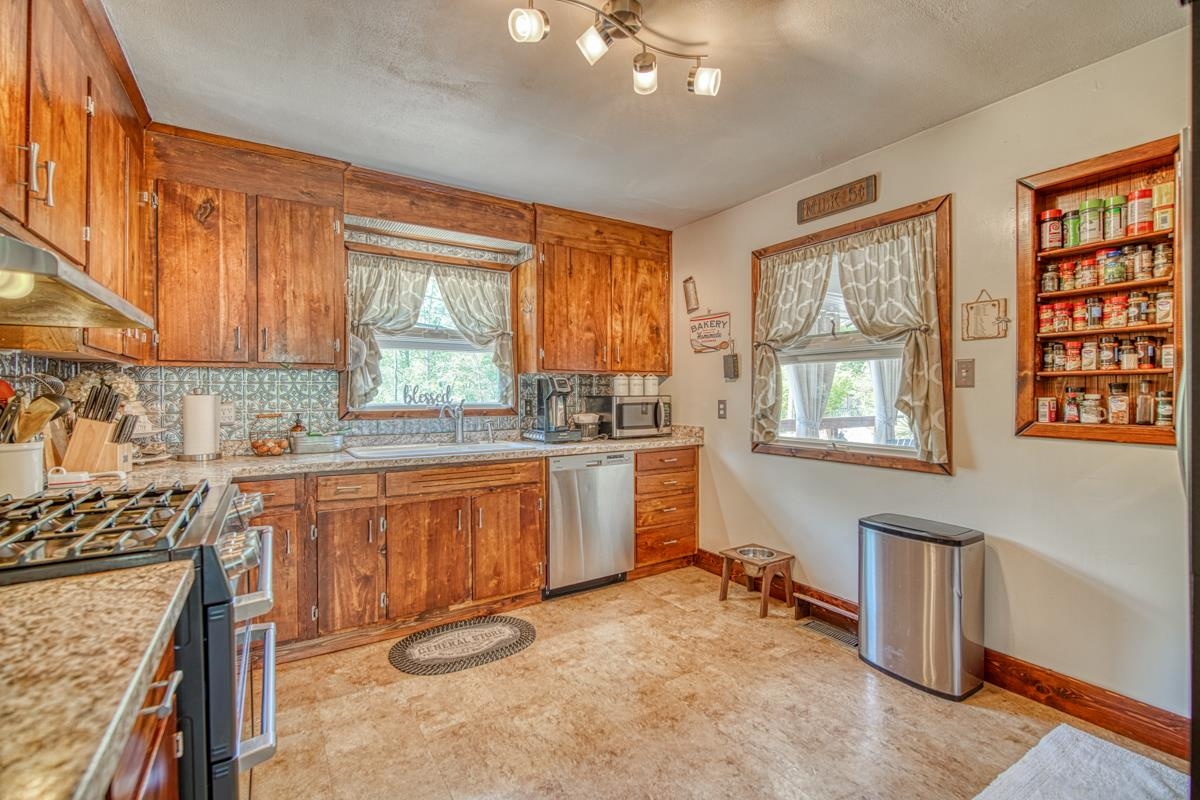 226 Vanderbilt Road Spartanburg, SC 29301 - Photo 7 of 35 Gallery Image 7