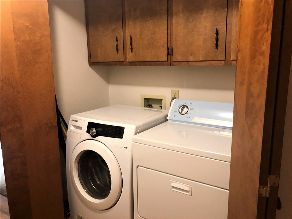 411 Mt Airy Church Road Easley, SC 29642 - Photo 11 of 22 Laundry closet; both appliances convey