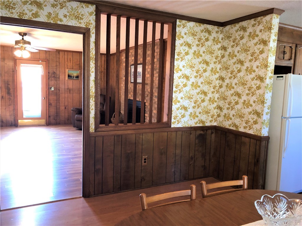 411 Mt Airy Church Road Easley, SC 29642 - Photo 3 of 22 View from dining area into family room