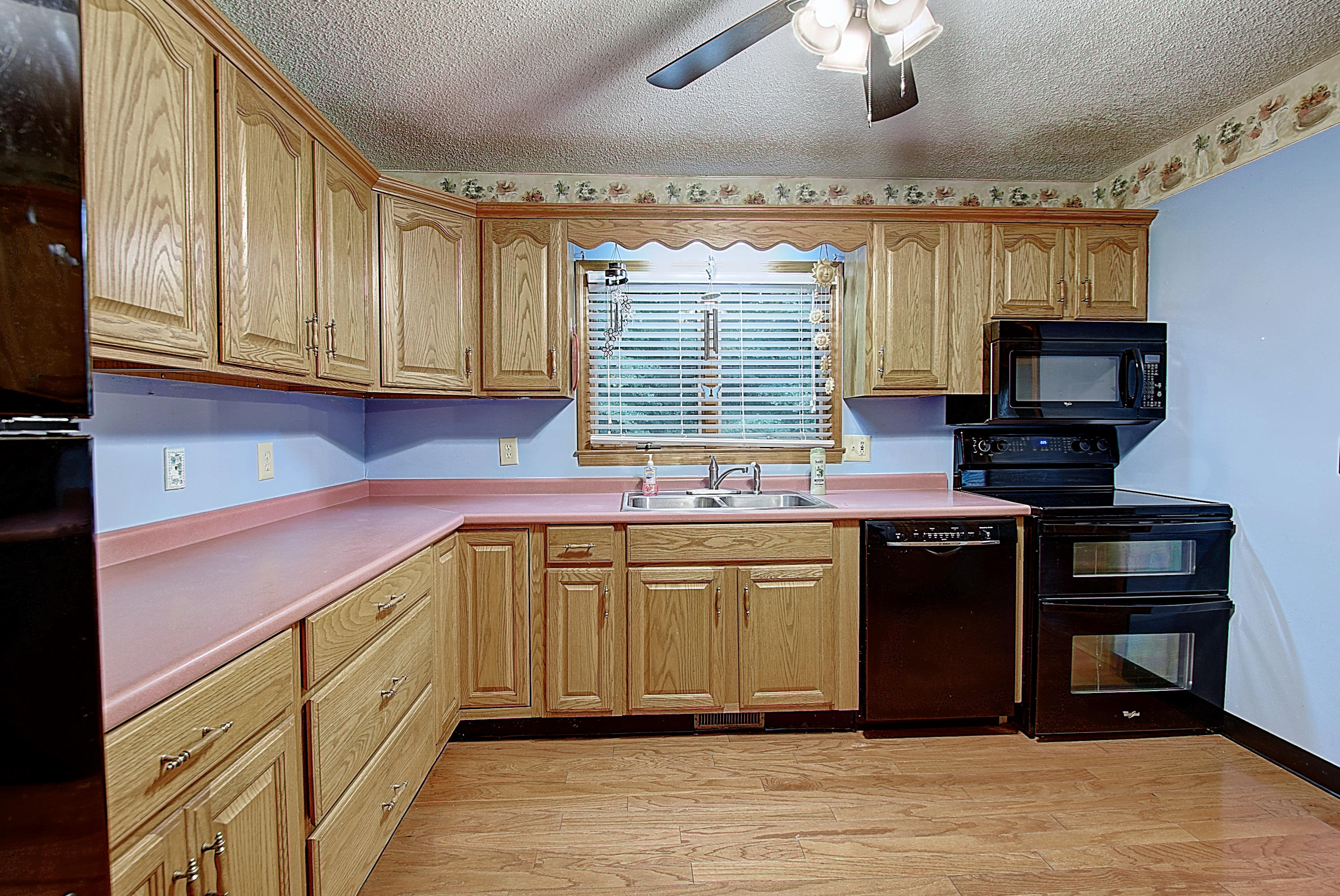 183 Roy Bowers Road Elizabethton, TN 37643 - Photo 19 of 39 DSC_0042_3_4_5_1