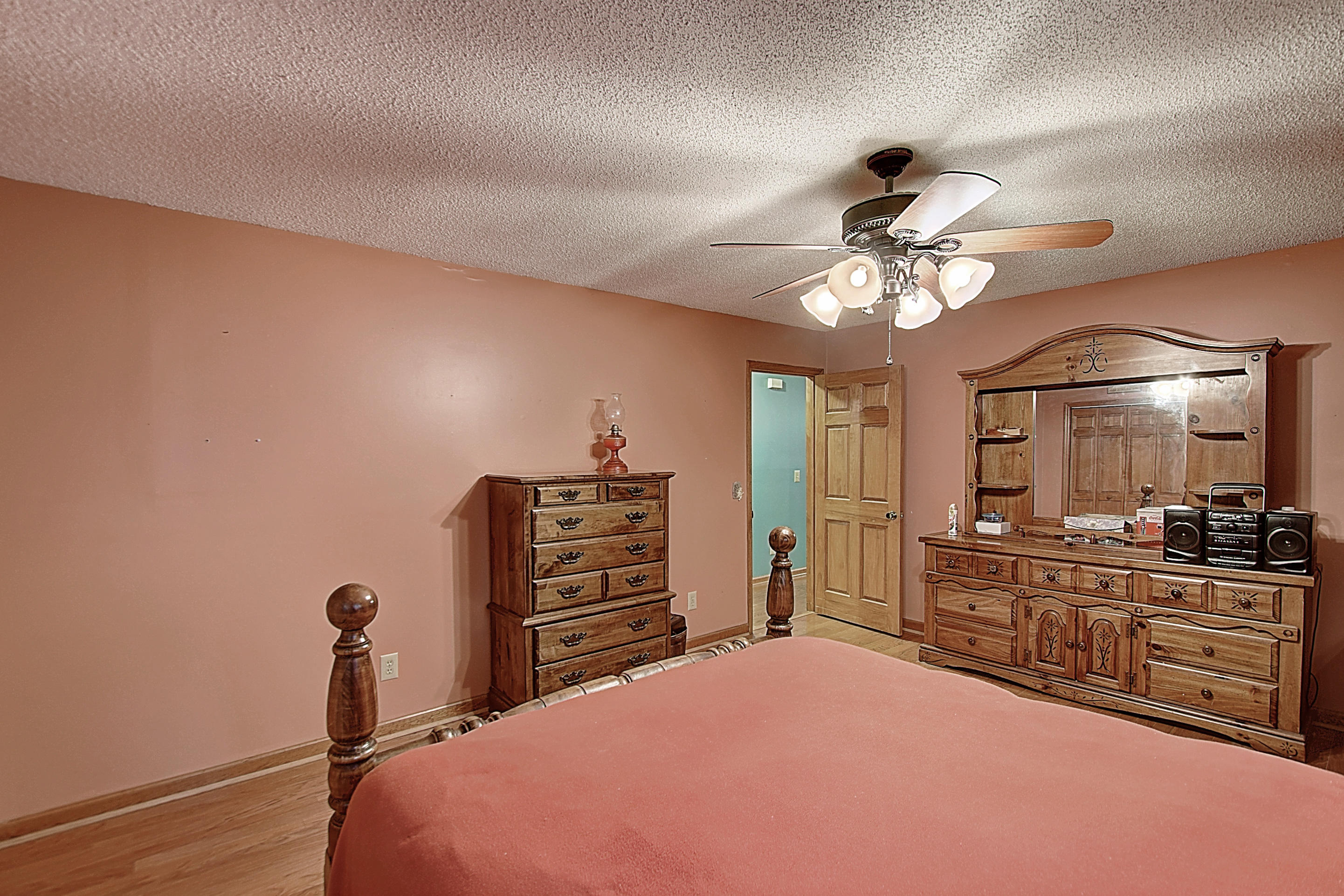183 Roy Bowers Road Elizabethton, TN 37643 - Photo 21 of 39 DSC_0050_1_2_3