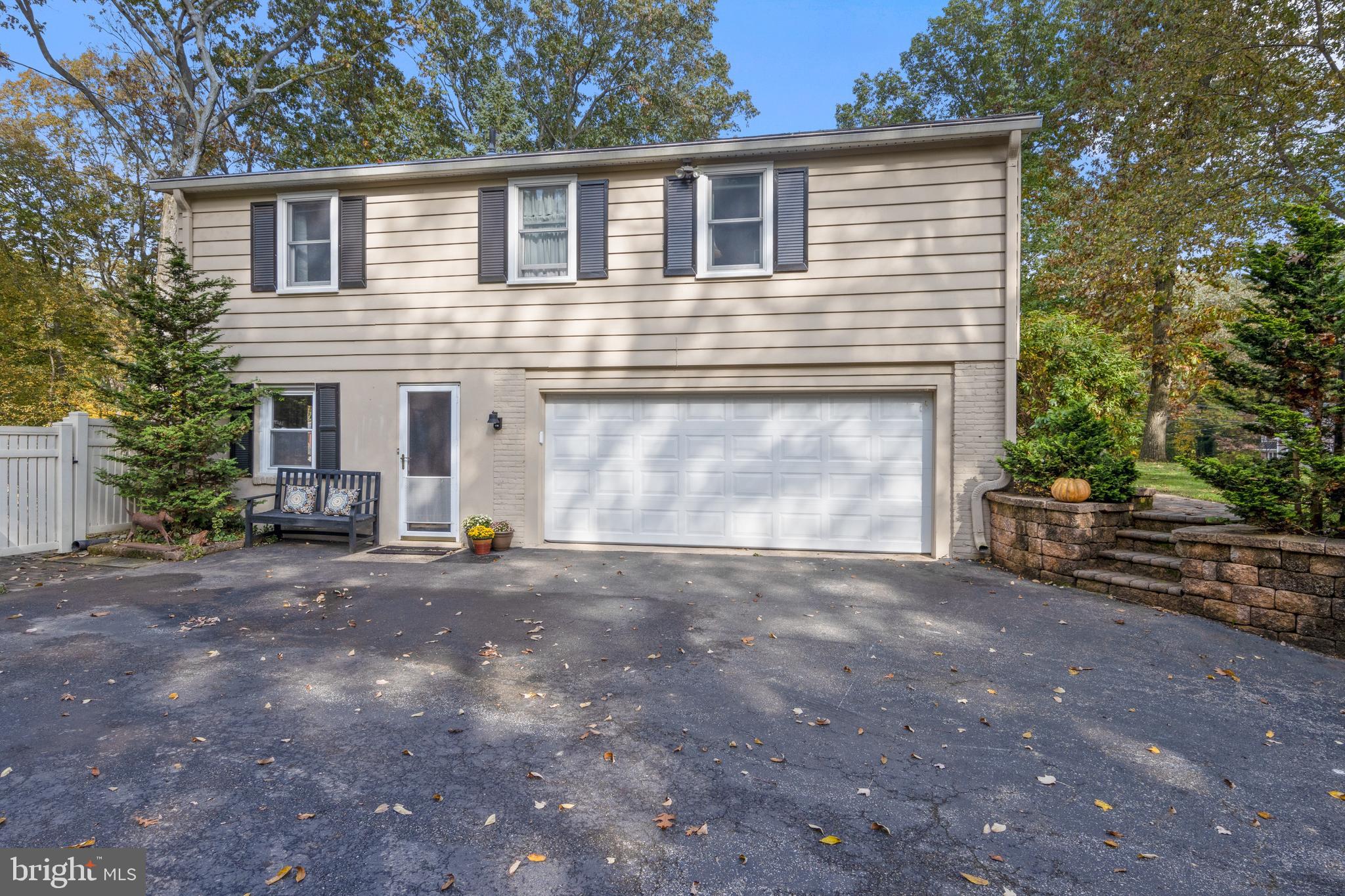 239 Radcliffe Road Wayne, PA 19087 - Photo 3 of 36 Side-Garage
