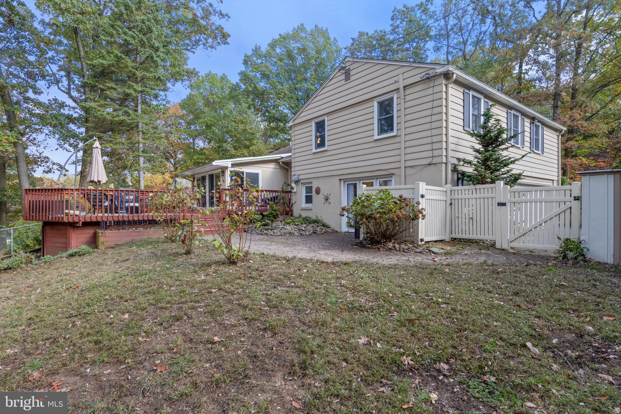 239 Radcliffe Road Wayne, PA 19087 - Photo 5 of 36 Backyard