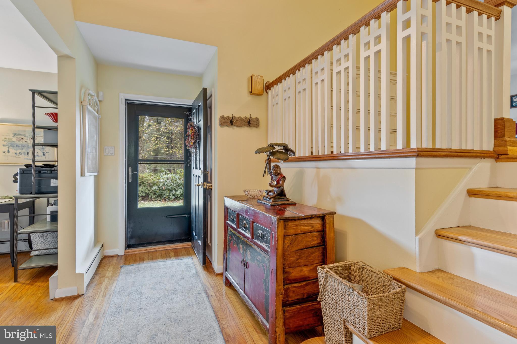 239 Radcliffe Road Wayne, PA 19087 - Photo 10 of 36 Foyer Entry