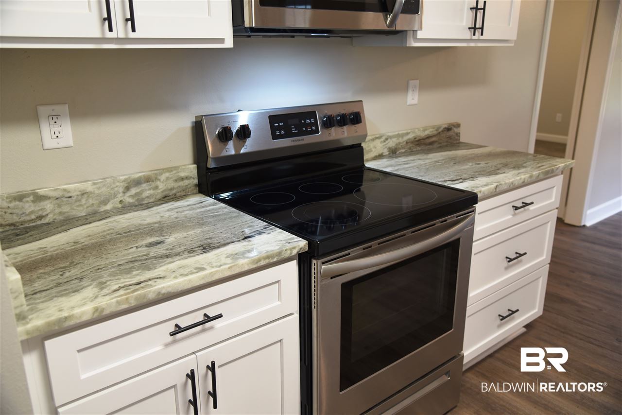 5065 Sweetbriar Lane Eight Mile, AL 36613 - Photo 8 of 29