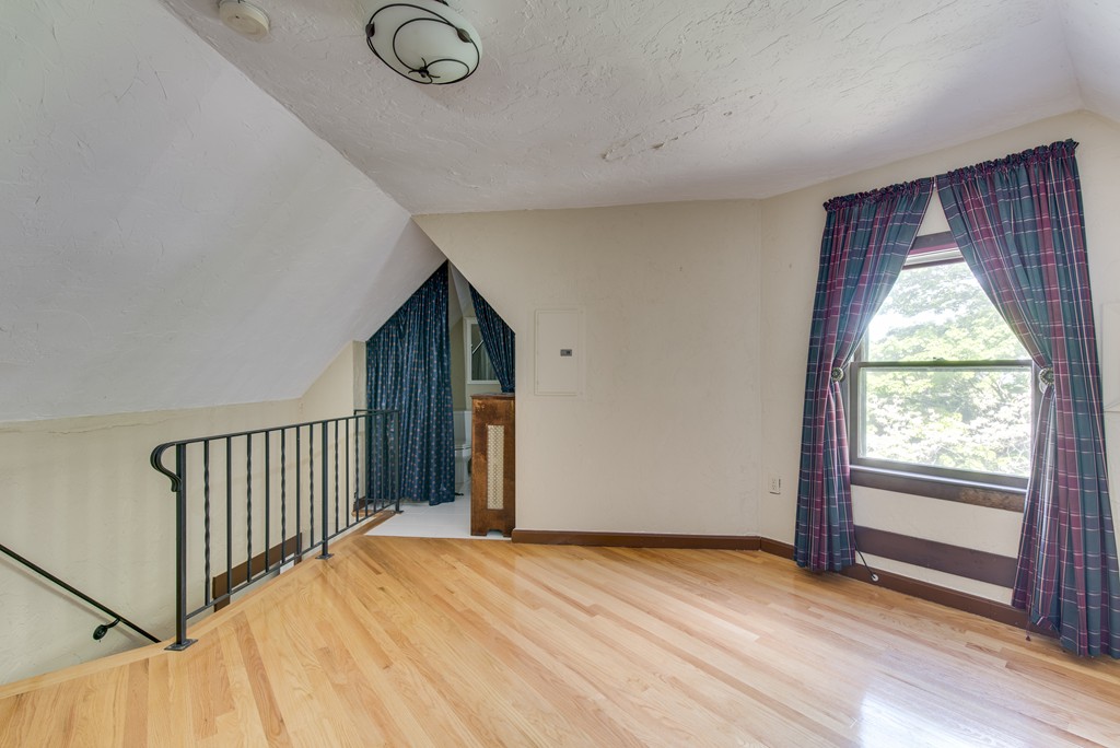 162 Monroe Road Quincy, MA 02169 - Photo 28 of 30 Gallery Image 28