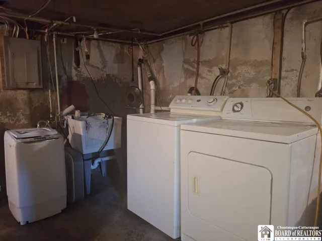 $79,500 | 704 Jefferson Street, Jamestown, NY 14701