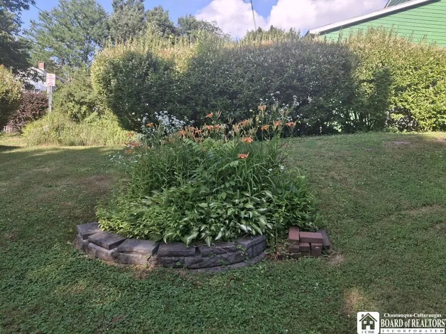 $79,500 | 704 Jefferson Street, Jamestown, NY 14701