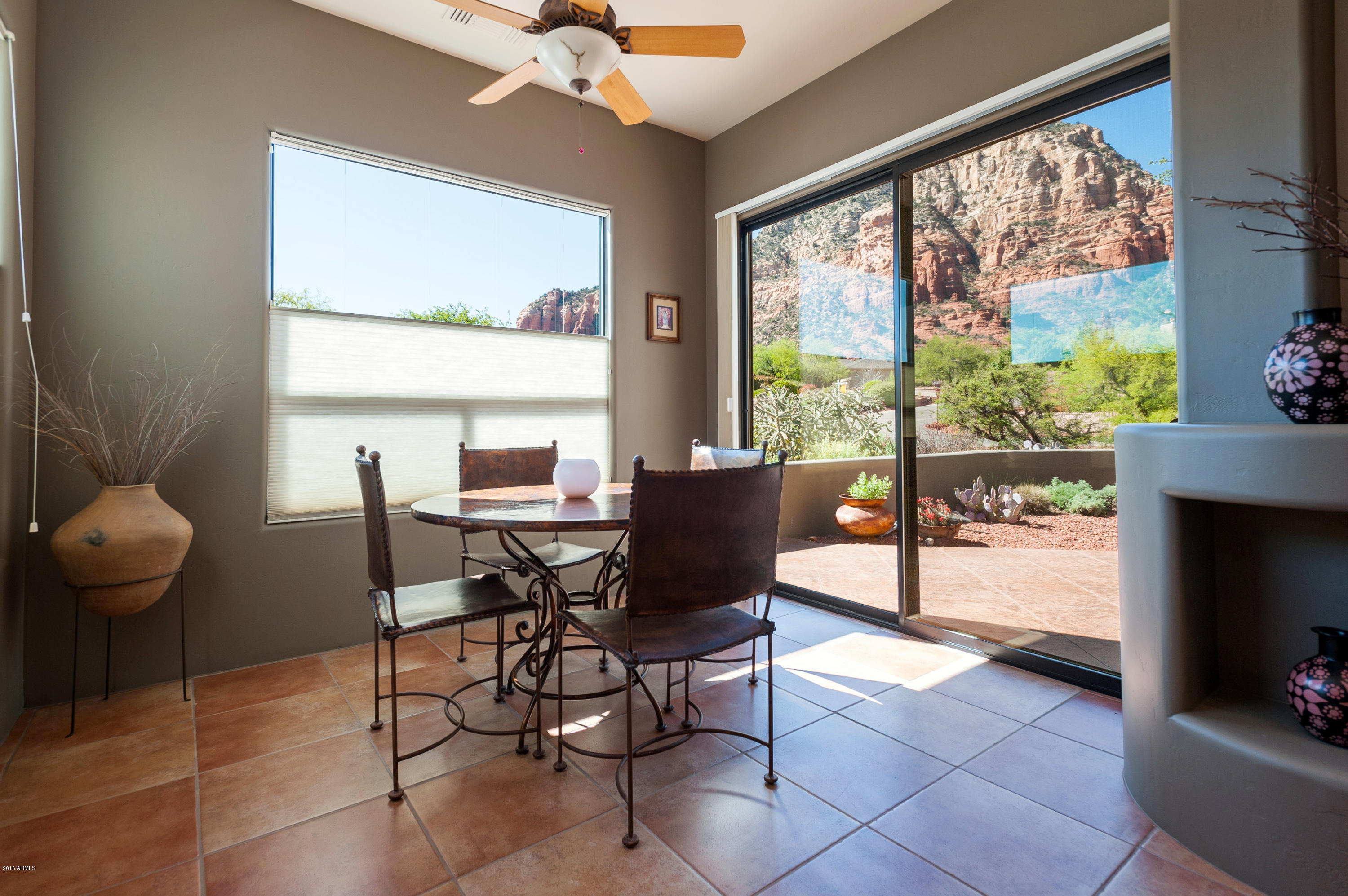 860 Rodeo Road Sedona, AZ 86336 - Photo 14 of 32 Dine with a View