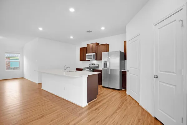 $2,300 | 21409 Resource Road, Pflugerville, TX 78660