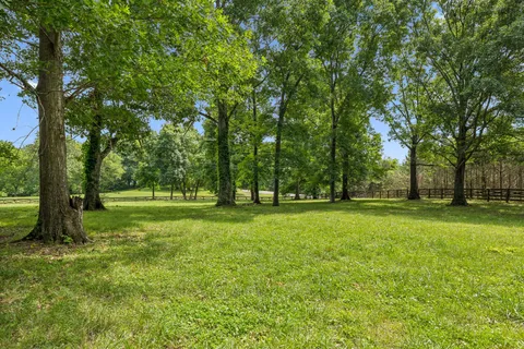 $500,000 | 1533 Iron Bridge Road, Columbia, TN 38401