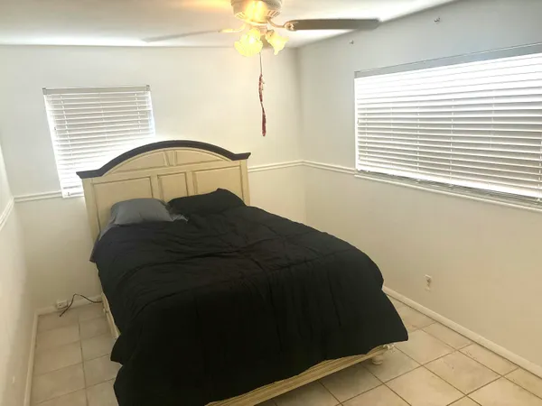 $2,800 | 171 Southeast 28th Avenue, Boynton Beach, FL 33435