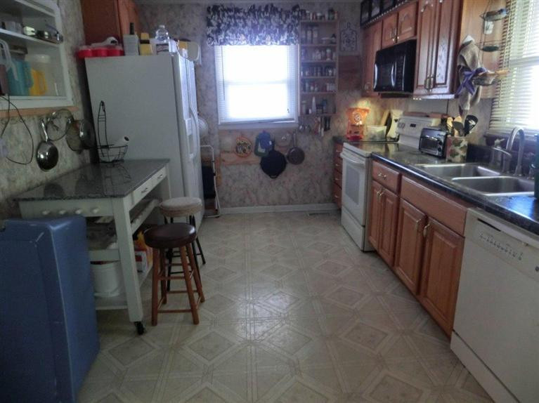 89 Rice Street Williamsburg, KY 40769 - Photo 11 of 18 Photo 11