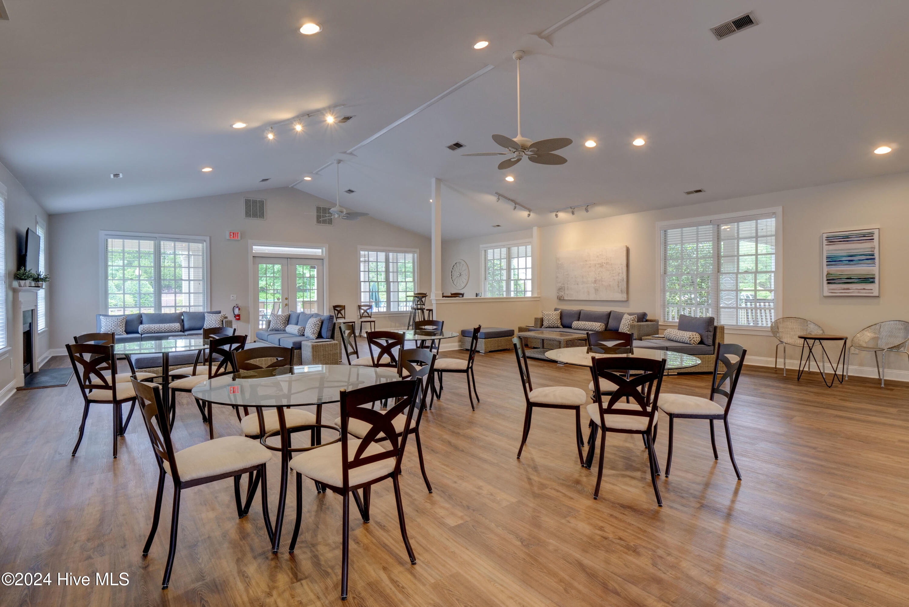 4217 Cravens Point Road Wilmington, NC 28409 - Photo 53 of 63 077_p1999689_90_91_92_93_94_95_496