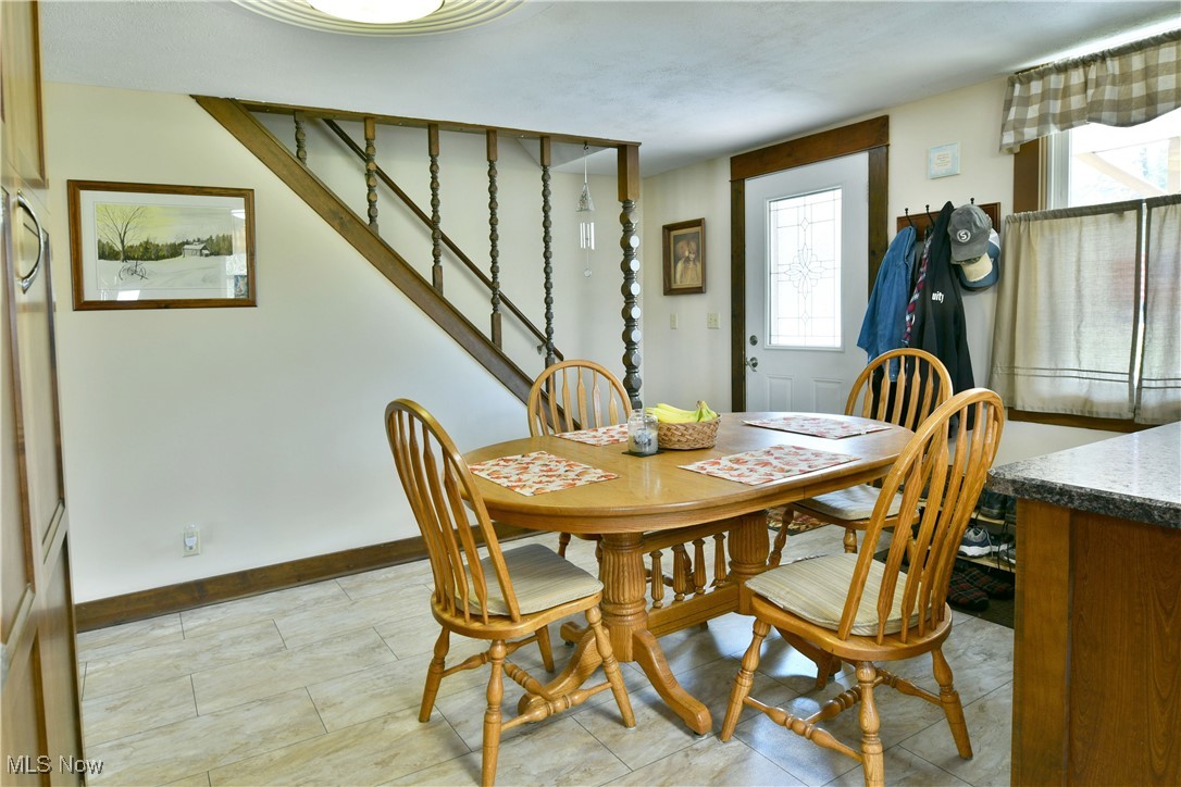 1509 State Road Northwest Warren, OH 44481 - Photo 12 of 49 View of dining space