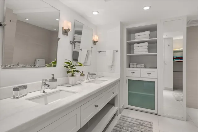 $1,450,000 | 101 Crandon Boulevard, Unit 379, Key Biscayne, FL 33149