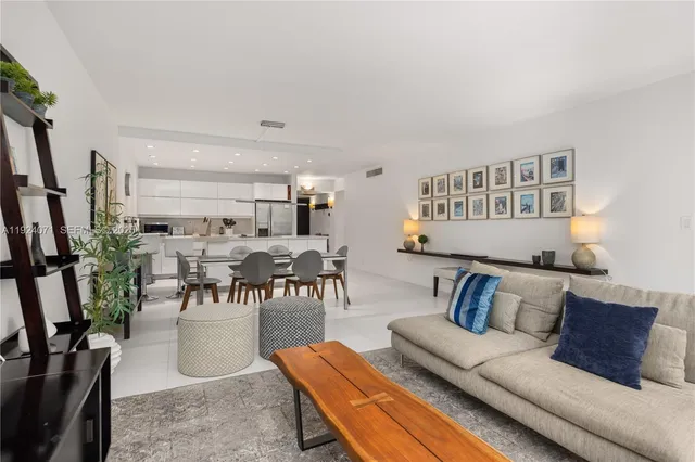 $1,450,000 | 101 Crandon Boulevard, Unit 379, Key Biscayne, FL 33149